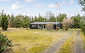 Nice Home In Hals With Wifi, Hals